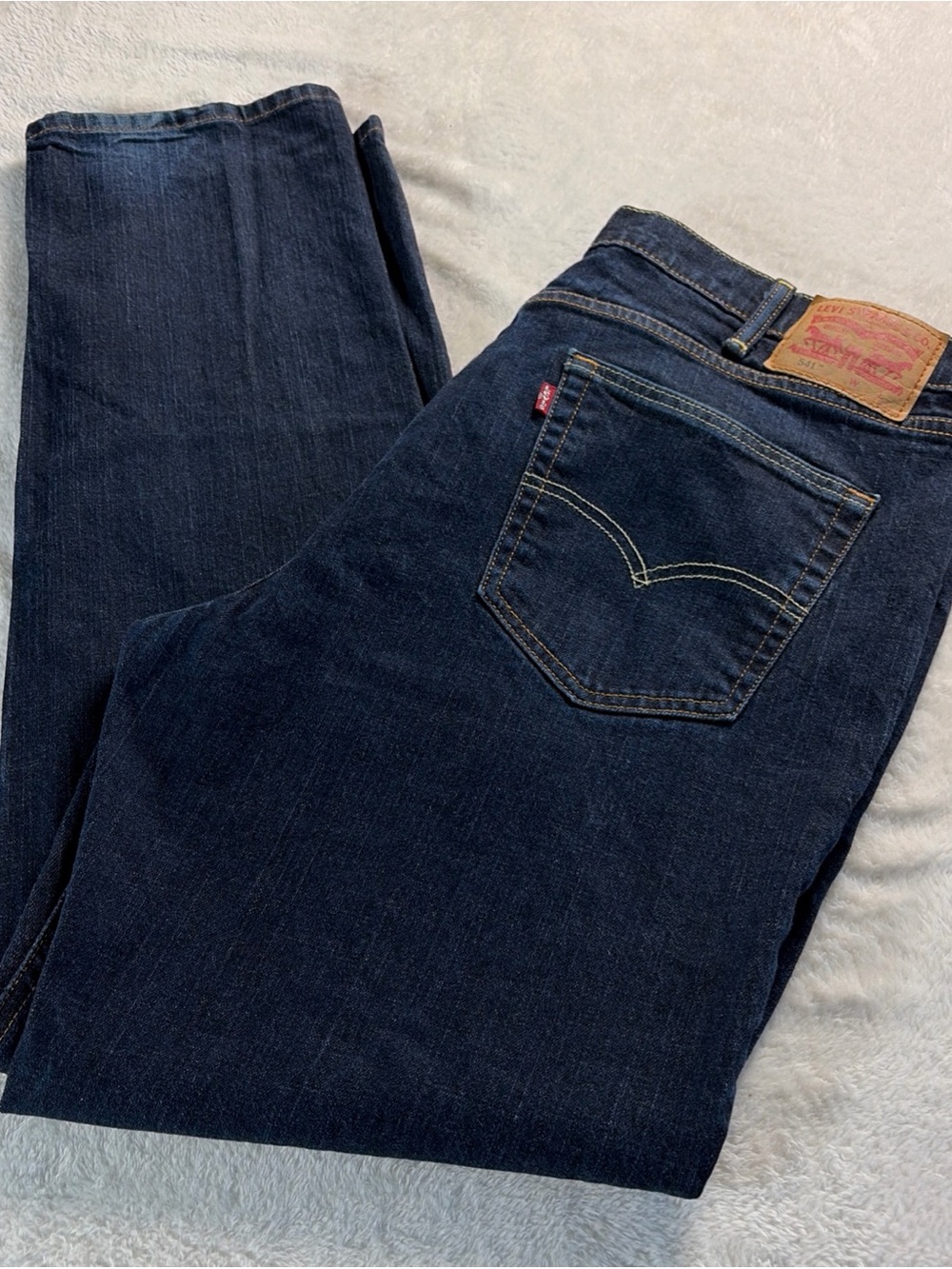Levis 541 Mens Blue Jeans 44x34 Athletic Taper Dark Wash Stretch